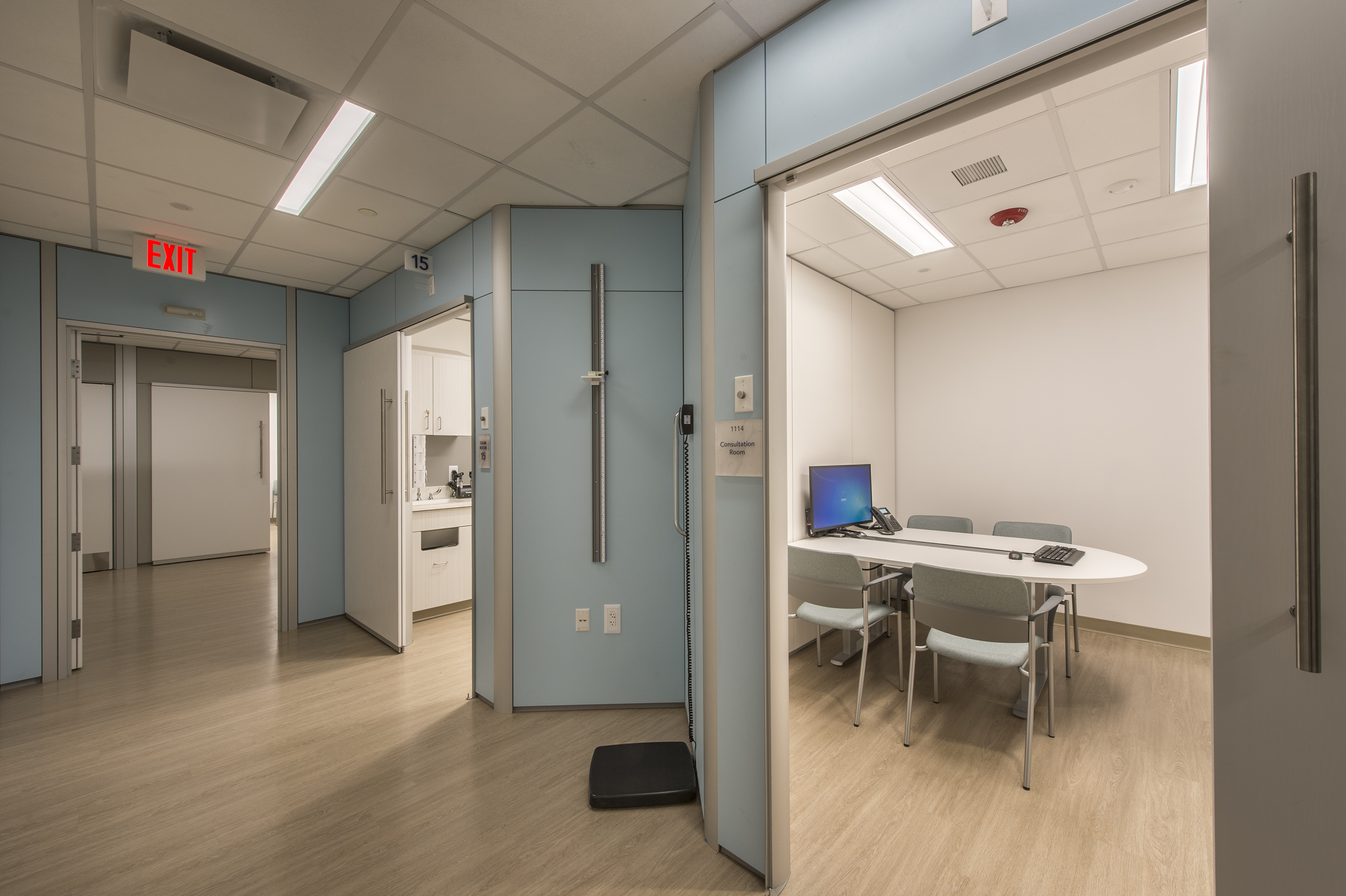 reliant-medical-group-milford-ma-sheehans-office-interiors